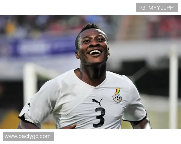 足球明星因偷渡被捕引发热议背后故事曝光引发社会关注与讨论 足球明星因偷渡被捕引发热议背后故事曝光引发社会关注与讨论