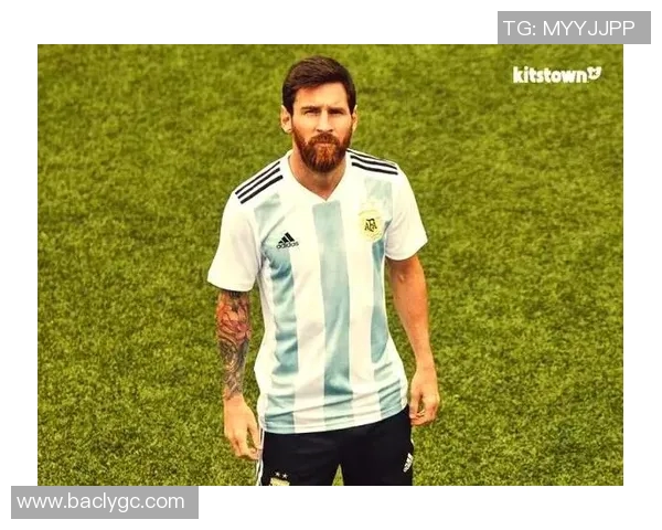 足球明星时尚风潮揭秘他们穿过的经典服装与搭配技巧 足球明星时尚风潮揭秘他们穿过的经典服装与搭配技巧