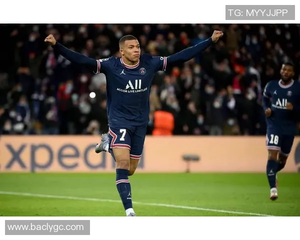 姆巴佩足球明星剪辑精彩瞬间回顾展现天赋与激情的完美结合